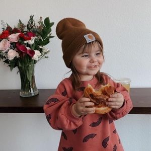 Meet your Posher, Posh